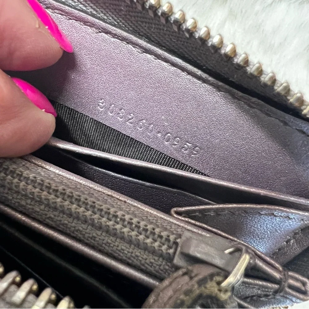 GUCCI GG Guccissima Heart Zip Around Long Wallet Metallic Lavender Authentic
